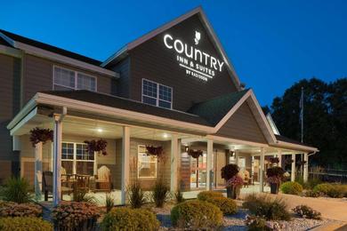 Отель Country Inn & Suites by Radisson, Decorah, IA