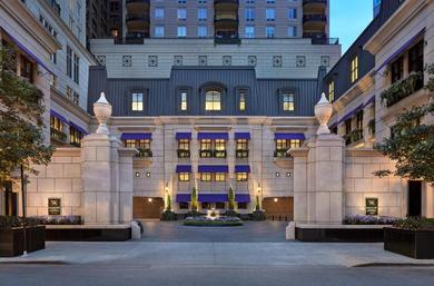 Отель Waldorf Astoria Chicago