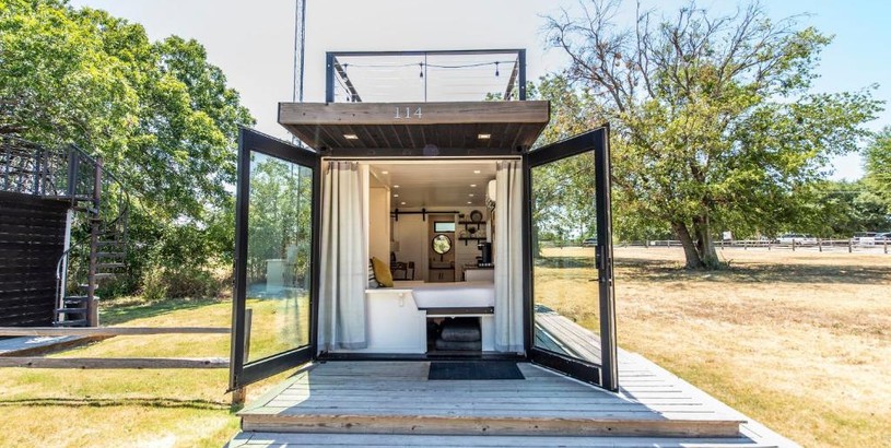 Holiday home The Honeycomb-Tiny Container Home 12 Min. to Magnolia/Baylor