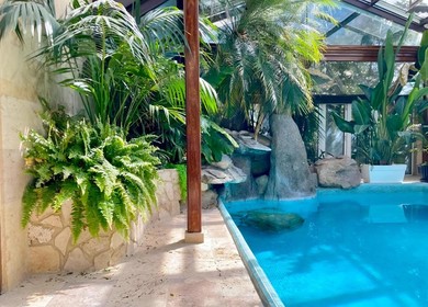 Villa 5-Suite Luxury Villa in Madrid with Indoor Pool and Oasis