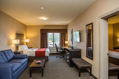 Hotel Comfort Suites Kelowna