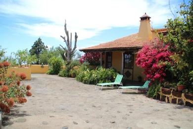 Holiday home Casas Rurales Los Marantes