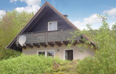 Дом отдыха Three-Bedroom Holiday Home in Marienmunster