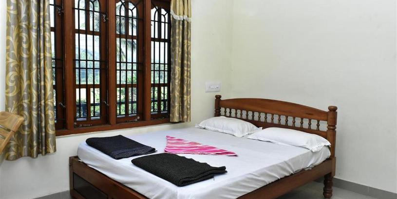 Hotel Coorg Royal Residence