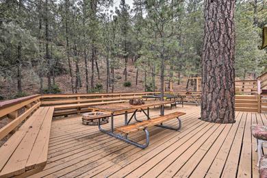 Cozy Pine Mtn Club Home with Deck and Shared Pool