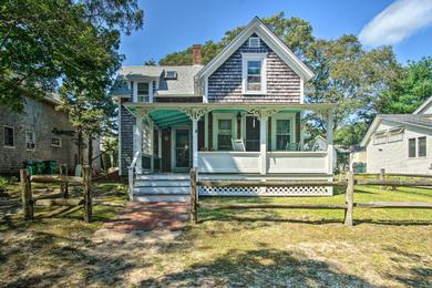 Holiday home Charming MV Cottage Walk to Dtwn Oak Bluffs!
