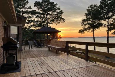Holiday home Gilbert Lakefront Retreat with Private Dock!
