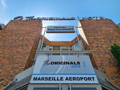 Отель The Originals City Hôtel Marseille Aéroport