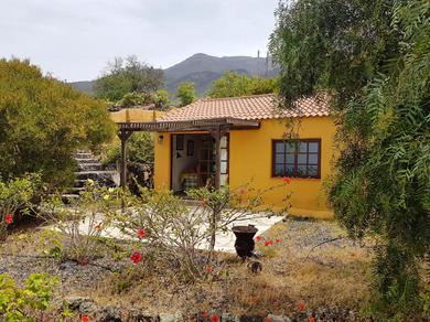 Holiday home House with one bedroom in Los Llanos with wonderful mountain view shared pool and furnished garden 9 km from the beach