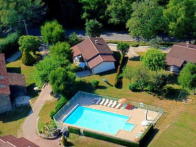 Дом отдыха Maison de 3 chambres avec piscine partagee jardin clos et wifi a Gorses