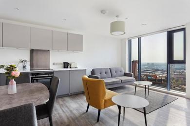Apartments Modern and Stylish 1BR Apartment with Amazing Views