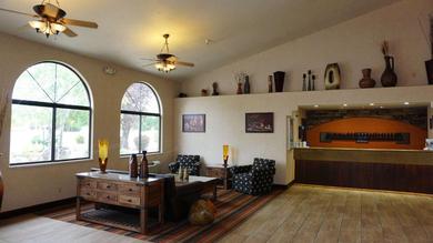  Best Western Grande River Inn & Suites