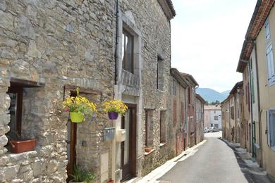 Holiday home Spacious stone village house in Puivert