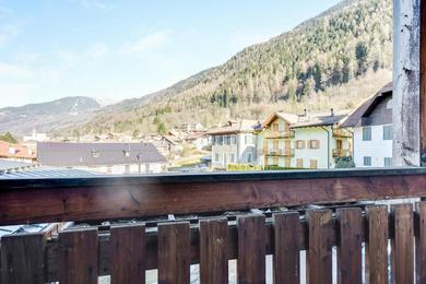 Apartments Mansarda tra le Dolomiti di Brenta