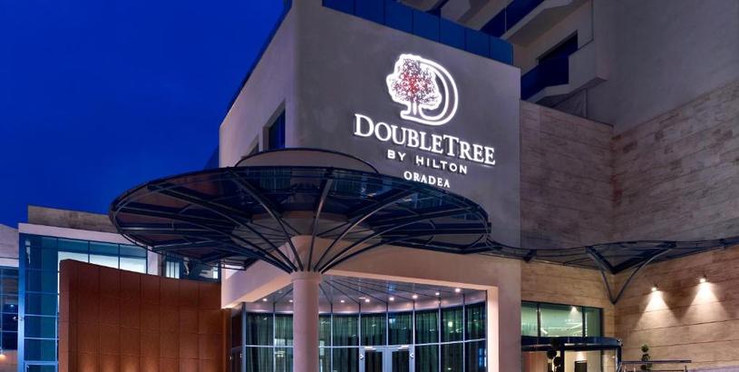 Отель DoubleTree by Hilton Oradea