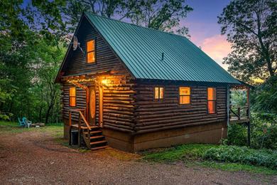 Дом отдыха Buffalo River Basin Cabin- Secluded views make this an instant favorite