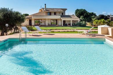 Вилла L'Addolorata Villa Sleeps 6 Pool Air Con WiFi