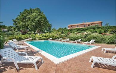 Holiday home Beautiful Home In Acquasparta -tr- With 9 Bedrooms, Wifi And Outdoor Swimming Pool