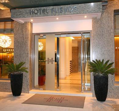 Отель Hotel Flisvos