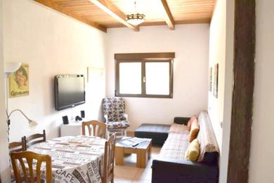 Apartments 2 bedrooms appartement with city view shared pool and jacuzzi at Ambroz