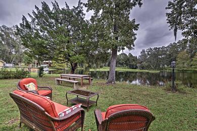 Holiday home Cozy Lakefront Hernando House with Covered Patio!