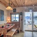 Дом отдыха Serenity at Scenic Bay Floating Cottage with Views!