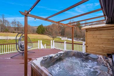 Дом отдыха Coudersport Home with Outdoor Spa and Stargazing!