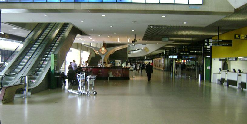 Аэропорт Танкредо-Невас (CNF), Белу-Оризонти, Бразилия