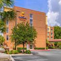 Отель Comfort Suites Charleston West Ashley