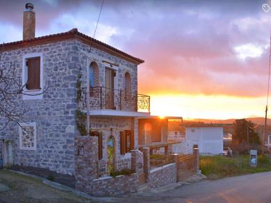 Дом отдыха La Casa Grande - An Authentic Greek Countryside StoneHouse