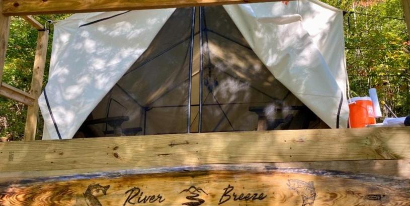 Luxury tent Tentrr Signature Site - River Breeze trout fishing Signature Site