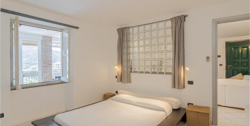 Apartments One-Bedroom Apartment in Castiglion Chiavarese