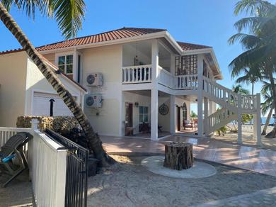 Villa Residence at the Palms