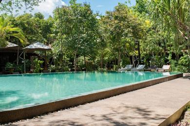 Курорт Palm Village Resort & Spa