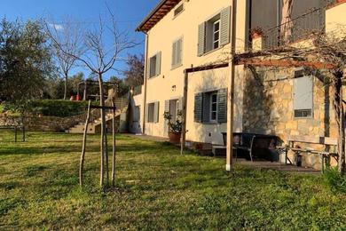 Apartments Bilocale con giardino alle porte di Firenze