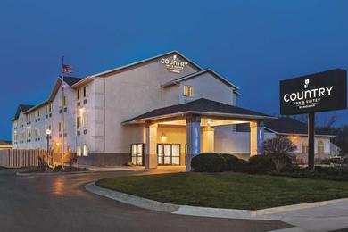 Отель Country Inn & Suites by Radisson, Auburn, IN