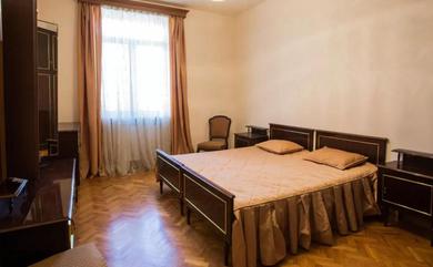 3 комнатная квартира в центре Еревана