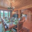 Holiday home Dream Catcher Luxe Cabin with Large Deck and Mtn View