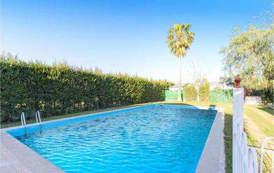 Holiday home Nice home in Los Palacios with 3 Bedrooms, Private swimming pool and Outdoor swimming pool