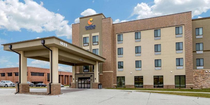 Отель Comfort Inn & Suites West Des Moines