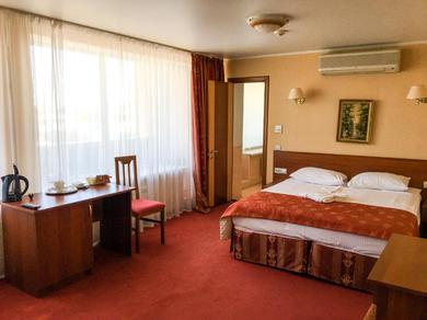 Отель AMAKS Azov Hotel