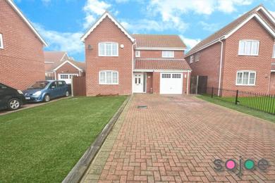Holiday home Large 4 bed detached home in Kessingland