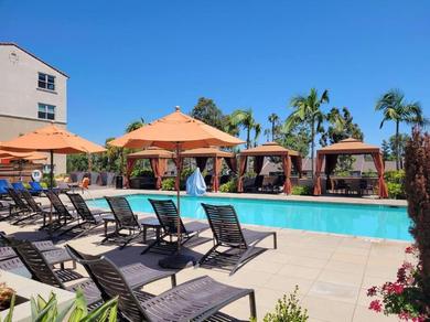 Apartments Sourthern California living, sun, fun and dinning.