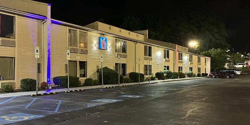 Hotel Motel 6-Greensboro, NC - Airport