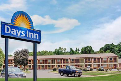 Отель Days Inn by Wyndham Newport News