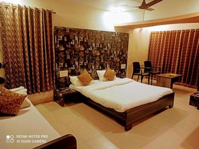 Отель Hotel Rohit & Swaad Resto