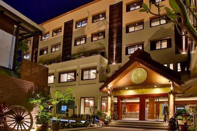 Отель Thapaeplacehotel