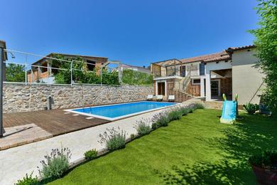 Villa Stone villa with pool