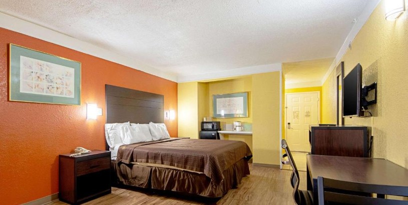 Hotel Economy Inn & Suites
