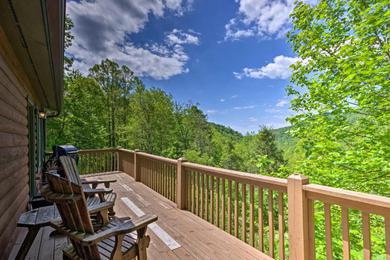 Дом отдыха Secluded Lenoir Cabin 15 Mins to Blowing Rock